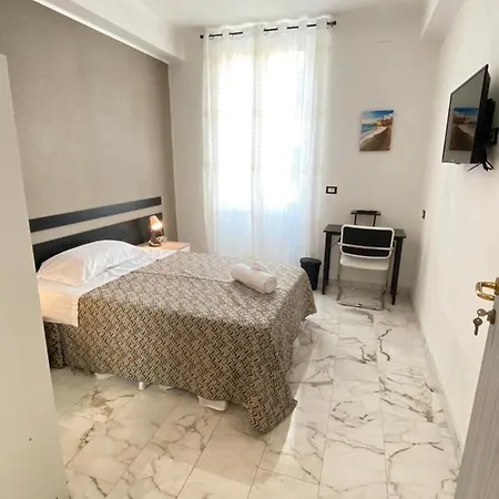 Gasthuis Rolando 20b *