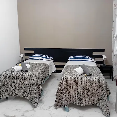 Rolando 20b Guest house