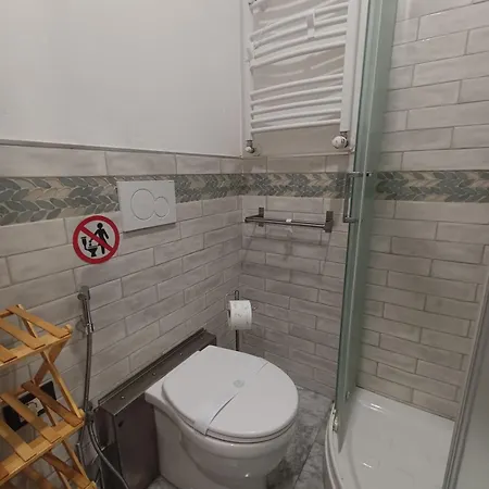 Πανσιόν Rolando 20b